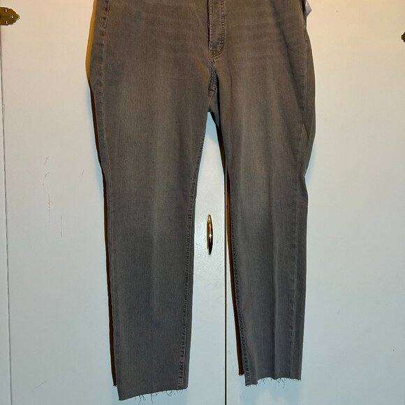 Old Navy Extra High Rise Pop Icon Skinny Secret Slim Pockets - Picture 3 of 11